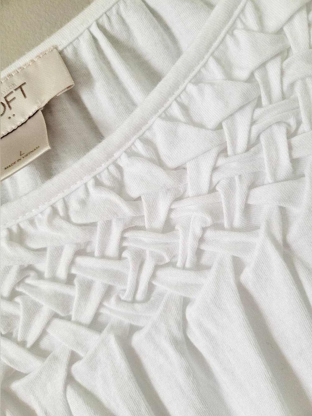 LOFT Ann Taylor White 60%Cotton/40% Modal Smocked Yoke Short Sleeve Blouse Large - Picture 6 of 13